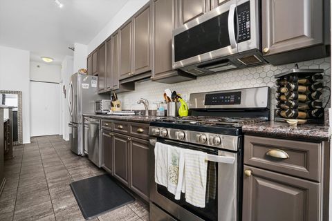 Tiny photo for 330 N Jefferson Street, Chicago, IL 60661 (MLS # 12619577)