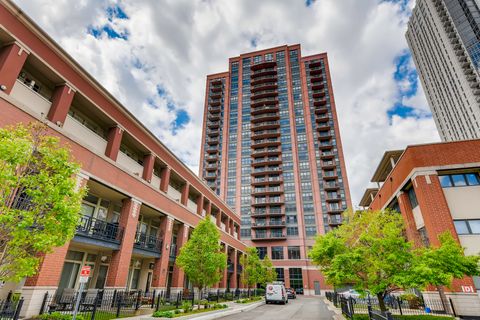 330 N Jefferson Street Chicago IL 60661