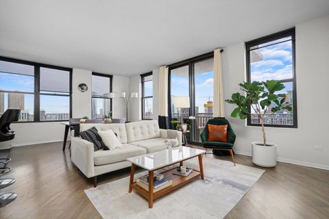 Tiny photo for 330 N Jefferson Street, Chicago, IL 60661 (MLS # 12619577)