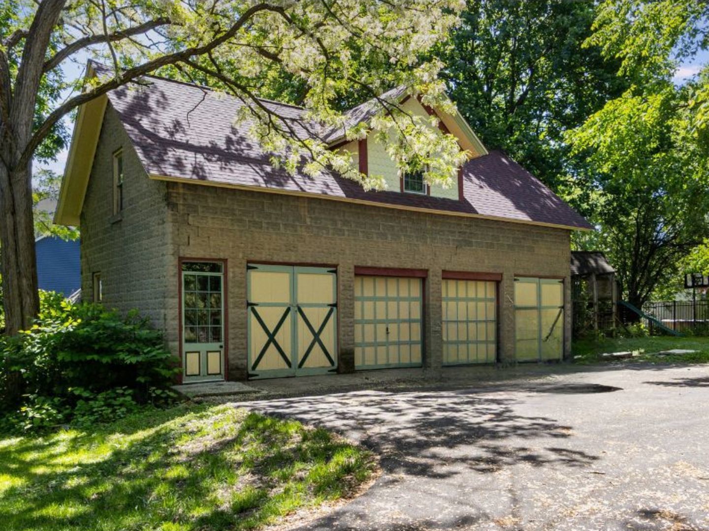 1006 S Jefferson Street