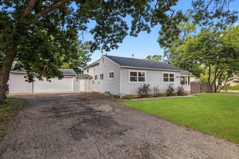 Tiny photo for 33448 N Greentree Road, Grayslake, IL 60030 (MLS # 12479140)