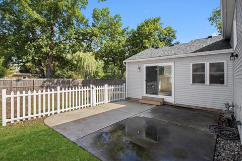 Tiny photo for 33448 N Greentree Road, Grayslake, IL 60030 (MLS # 12479140)