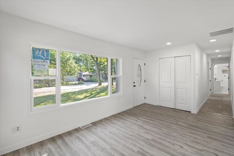 Tiny photo for 33448 N Greentree Road, Grayslake, IL 60030 (MLS # 12479140)