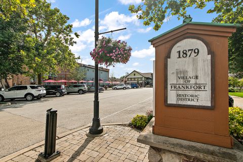 Tiny photo for 14 Old Frankfort Way, Frankfort, IL 60423 (MLS # 12456696)