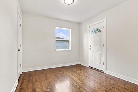 Tiny photo for 9524 Nashville Avenue, Oak Lawn, IL 60453 (MLS # 12716795)