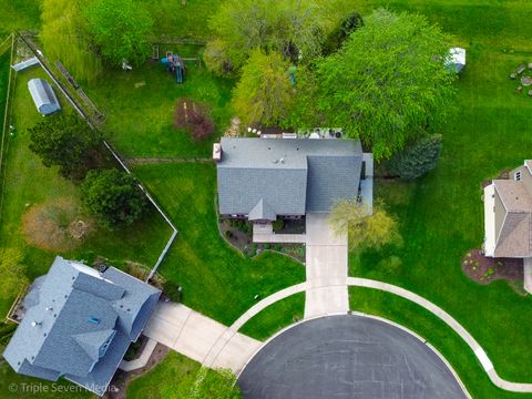 Tiny photo for 529 Stafford Drive, New Lenox, IL 60451 (MLS # 12627003)