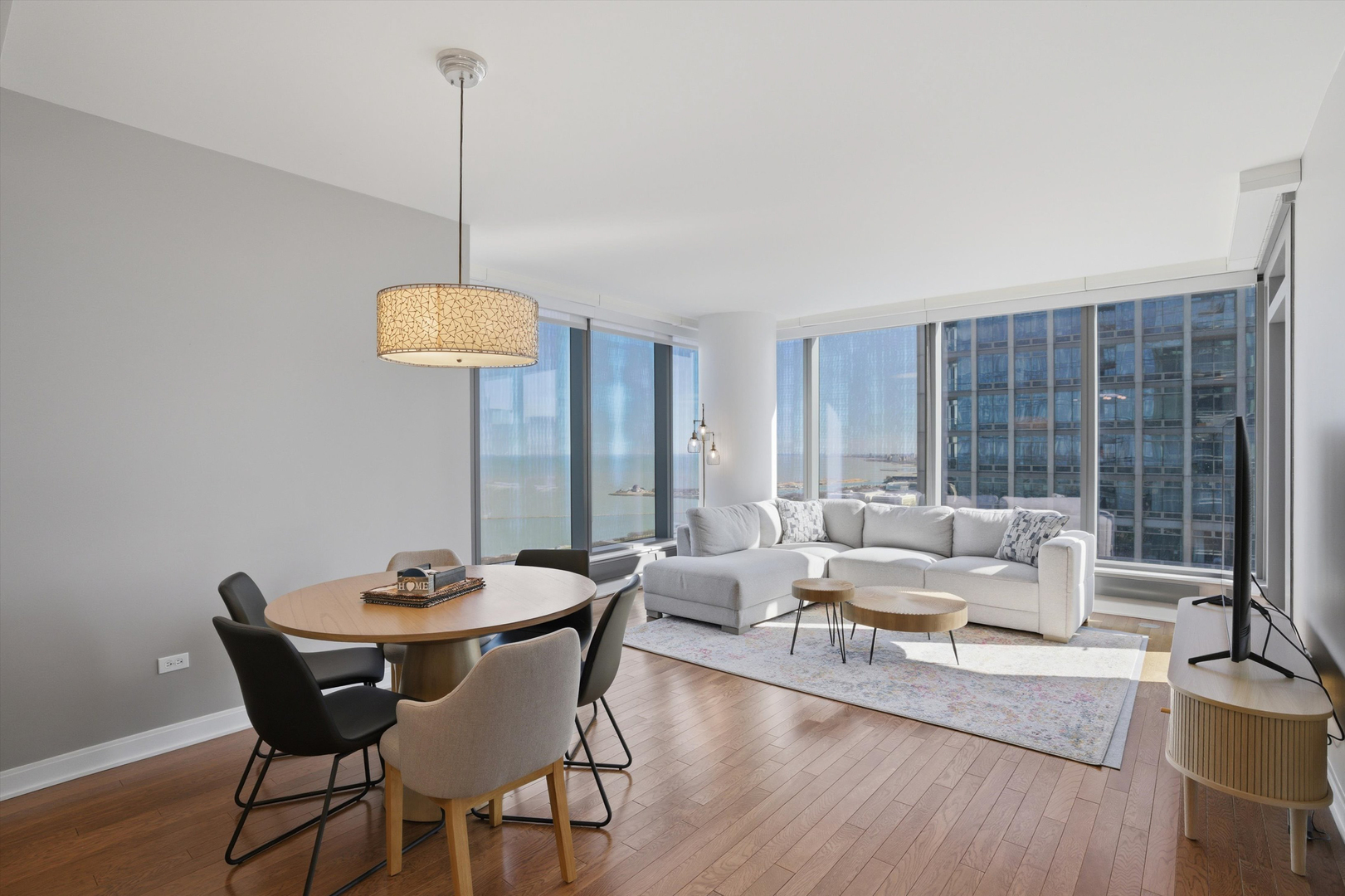 60 E Monroe Street 4504