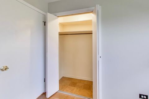 Tiny photo for 400 Landmeier Road, Elk Grove Village, IL 60007 (MLS # 12522713)