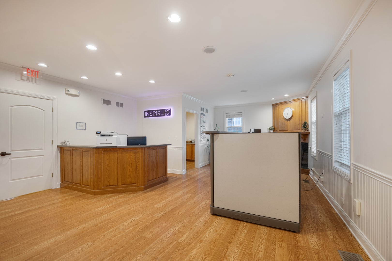 1621 W Colonial Parkway