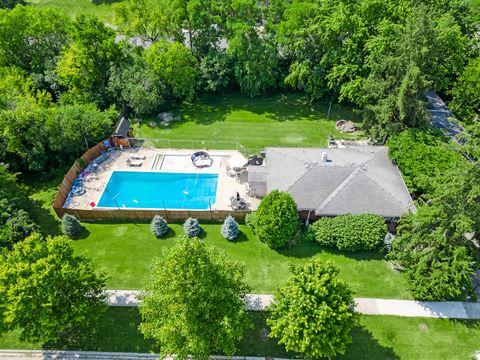 25 Hidden View Drive Westmont IL 60559
