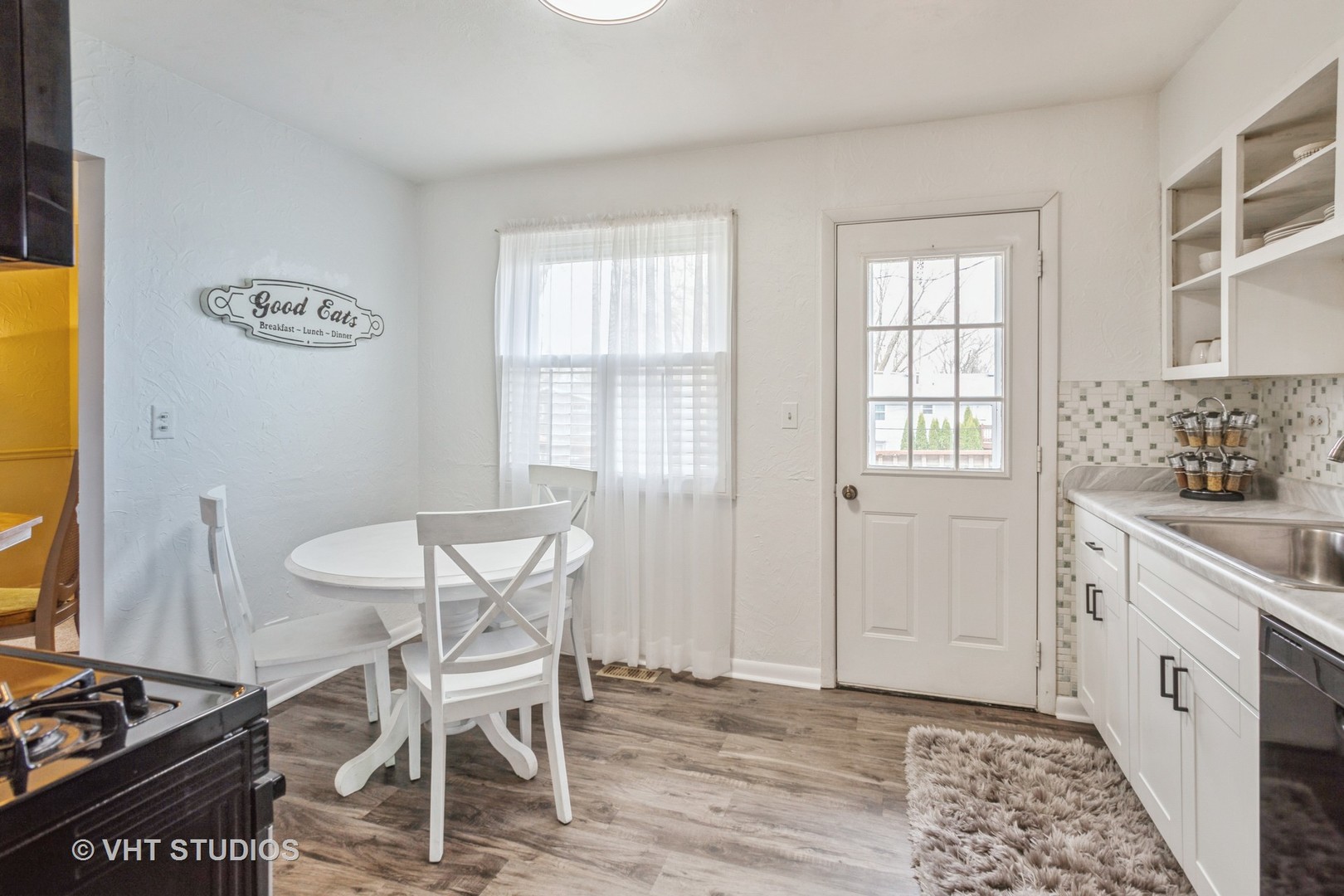 6856 Meadowbrook Lane