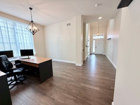 Tiny photo for 1167 Kingsley Lane, Aurora, IL 60505 (MLS # 12592759)