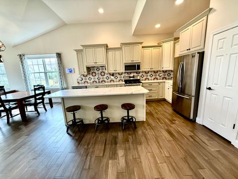 Tiny photo for 1167 Kingsley Lane, Aurora, IL 60505 (MLS # 12592759)