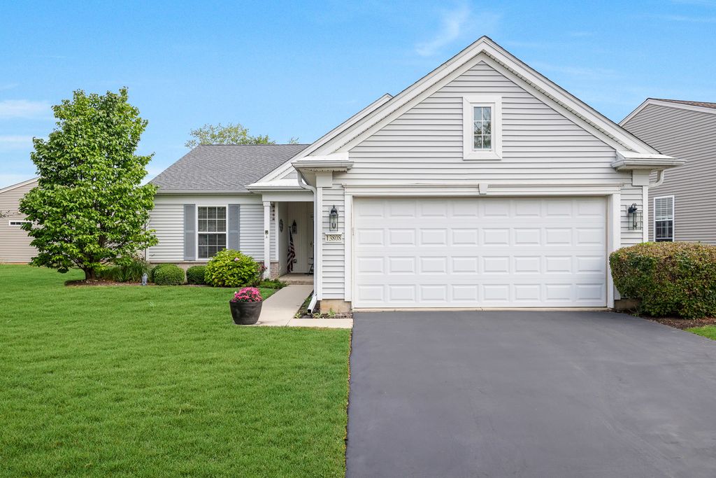 Photo for 13808 Kirkland Drive, Huntley, IL 60142 (MLS # 12481345)