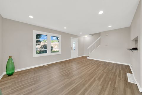 Tiny photo for 234 Dakota Court #C, Bolingbrook, IL 60440 (MLS # 12471407)