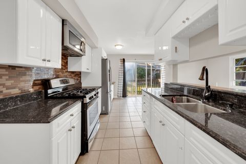 Tiny photo for 234 Dakota Court #C, Bolingbrook, IL 60440 (MLS # 12471407)