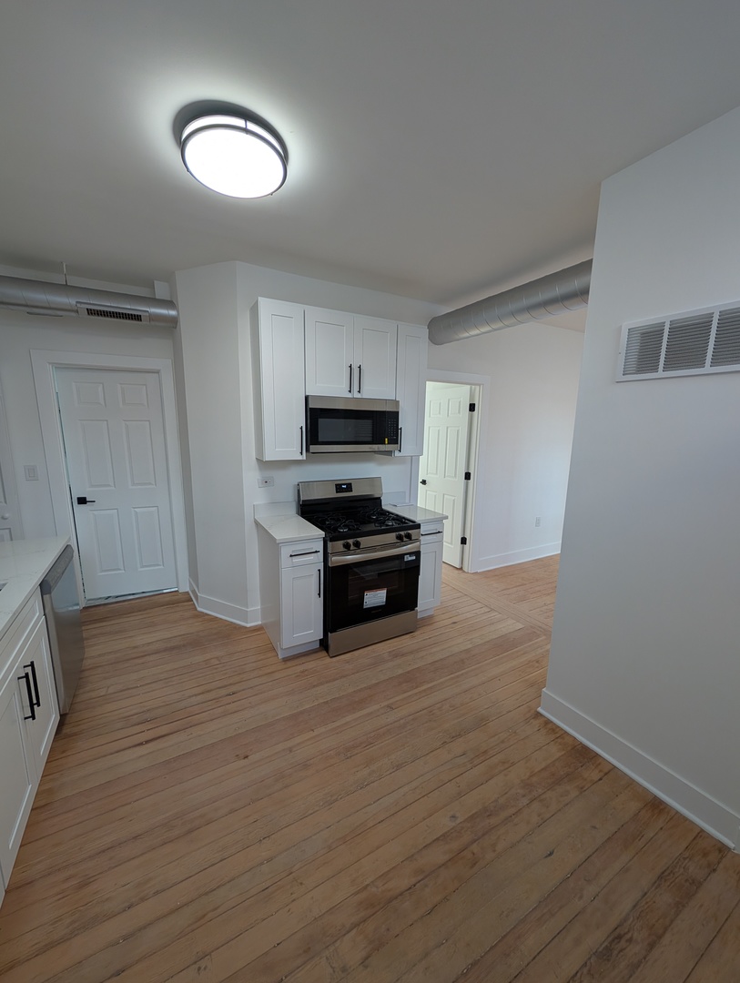 1362 N Bosworth Avenue B3