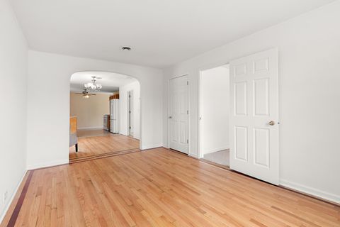 Tiny photo for 18145 Harlem Avenue, Tinley Park, IL 60477 (MLS # 12588760)