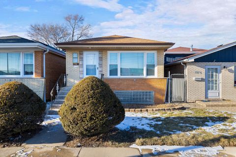Tiny photo for 2964 W Columbus Avenue, Chicago, IL 60652 (MLS # 12553363)