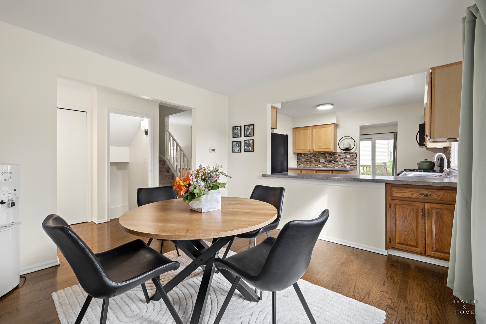 340 E Forest Knoll Drive