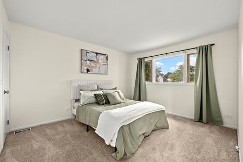 Tiny photo for 340 E Forest Knoll Drive, Palatine, IL 60074 (MLS # 12490819)