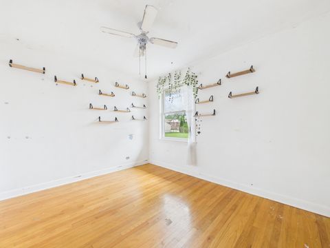 Tiny photo for 2308 Stratford Avenue, Westchester, IL 60154 (MLS # 12635813)