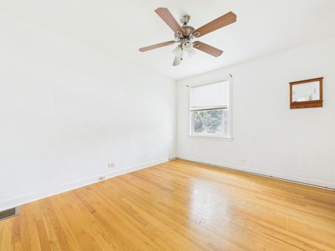 Tiny photo for 2308 Stratford Avenue, Westchester, IL 60154 (MLS # 12635813)