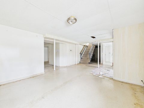 Tiny photo for 2308 Stratford Avenue, Westchester, IL 60154 (MLS # 12635813)