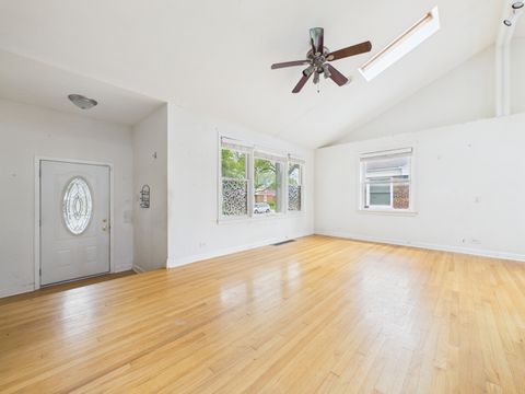Tiny photo for 2308 Stratford Avenue, Westchester, IL 60154 (MLS # 12635813)