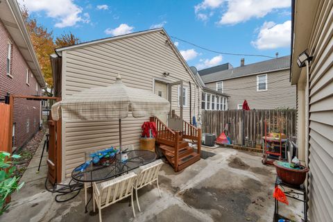 Tiny photo for 1404 W FULLER Street, Chicago, IL 60608 (MLS # 12516959)