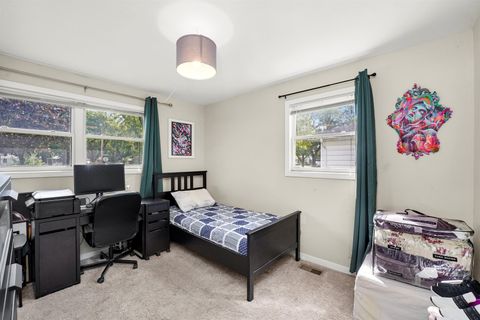 Tiny photo for 4101 Owl Drive, Rolling Meadows, IL 60008 (MLS # 12500932)