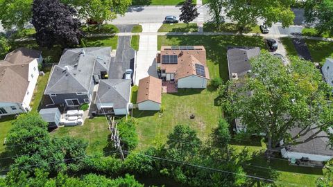 Tiny photo for 4101 Owl Drive, Rolling Meadows, IL 60008 (MLS # 12500932)