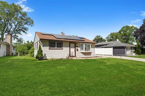 Tiny photo for 4101 Owl Drive, Rolling Meadows, IL 60008 (MLS # 12500932)