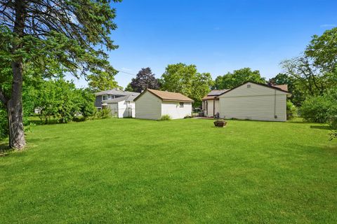 Tiny photo for 4101 Owl Drive, Rolling Meadows, IL 60008 (MLS # 12500932)