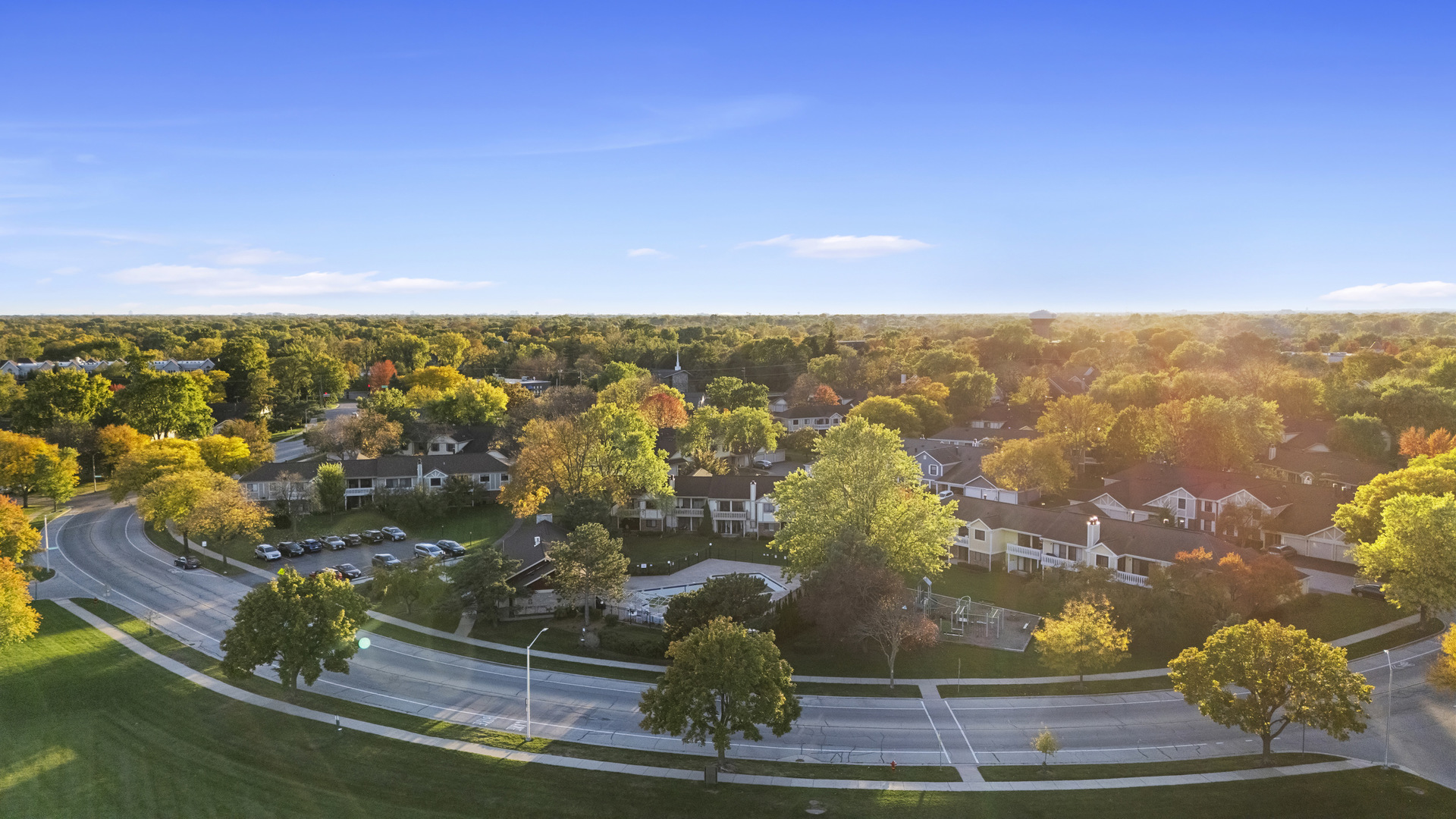 Wheeling, Illinois 60090, United States, 2 Bedrooms Bedrooms, ,2 BathroomsBathrooms,Residential,Active,235003