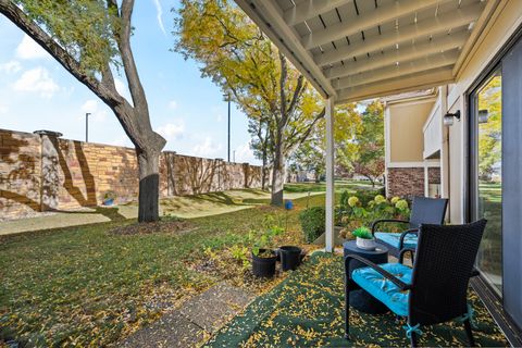 Tiny photo for 1168 Northbury Lane #B1, Wheeling, IL 60090 (MLS # 12504163)