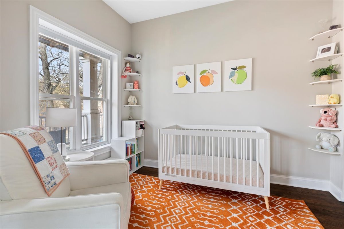 4415 N Racine Avenue 2S