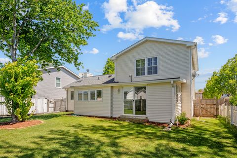 Tiny photo for 898 Debra Lane, Elk Grove Village, IL 60007 (MLS # 12663570)