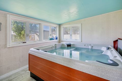 Tiny photo for 898 Debra Lane, Elk Grove Village, IL 60007 (MLS # 12663570)