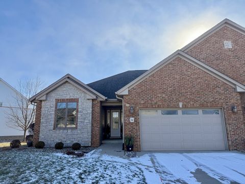 Photo of 4 Sandstone Court, Le Claire, IA 52753 (MLS # 12553570)