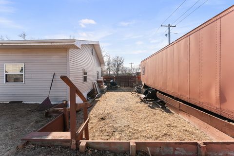 Tiny photo for 303 Jefferson Street, New Boston, IL 61272 (MLS # 12567246)