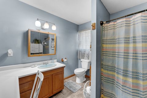 Tiny photo for 303 Jefferson Street, New Boston, IL 61272 (MLS # 12567246)