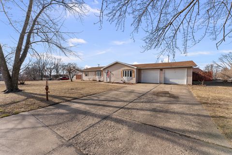 Photo of 303 Jefferson Street, New Boston, IL 61272 (MLS # 12567246)