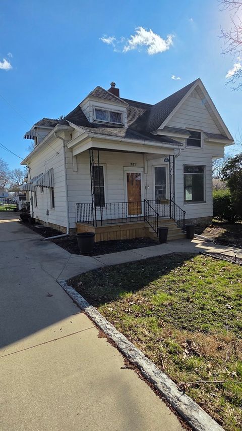 Photo of 907 W 2nd Street, Rock Falls, IL 61071 (MLS # 12617591)