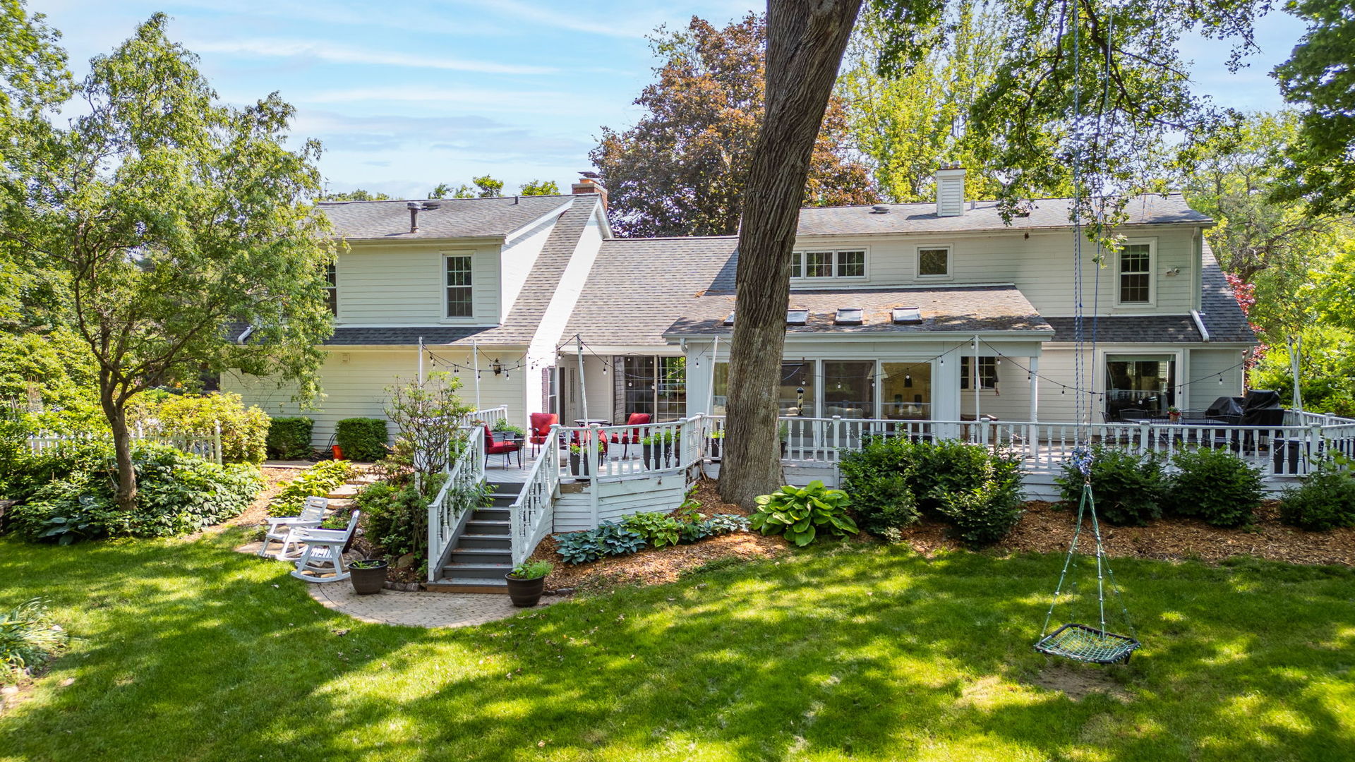 948 A SHETLAND Drive