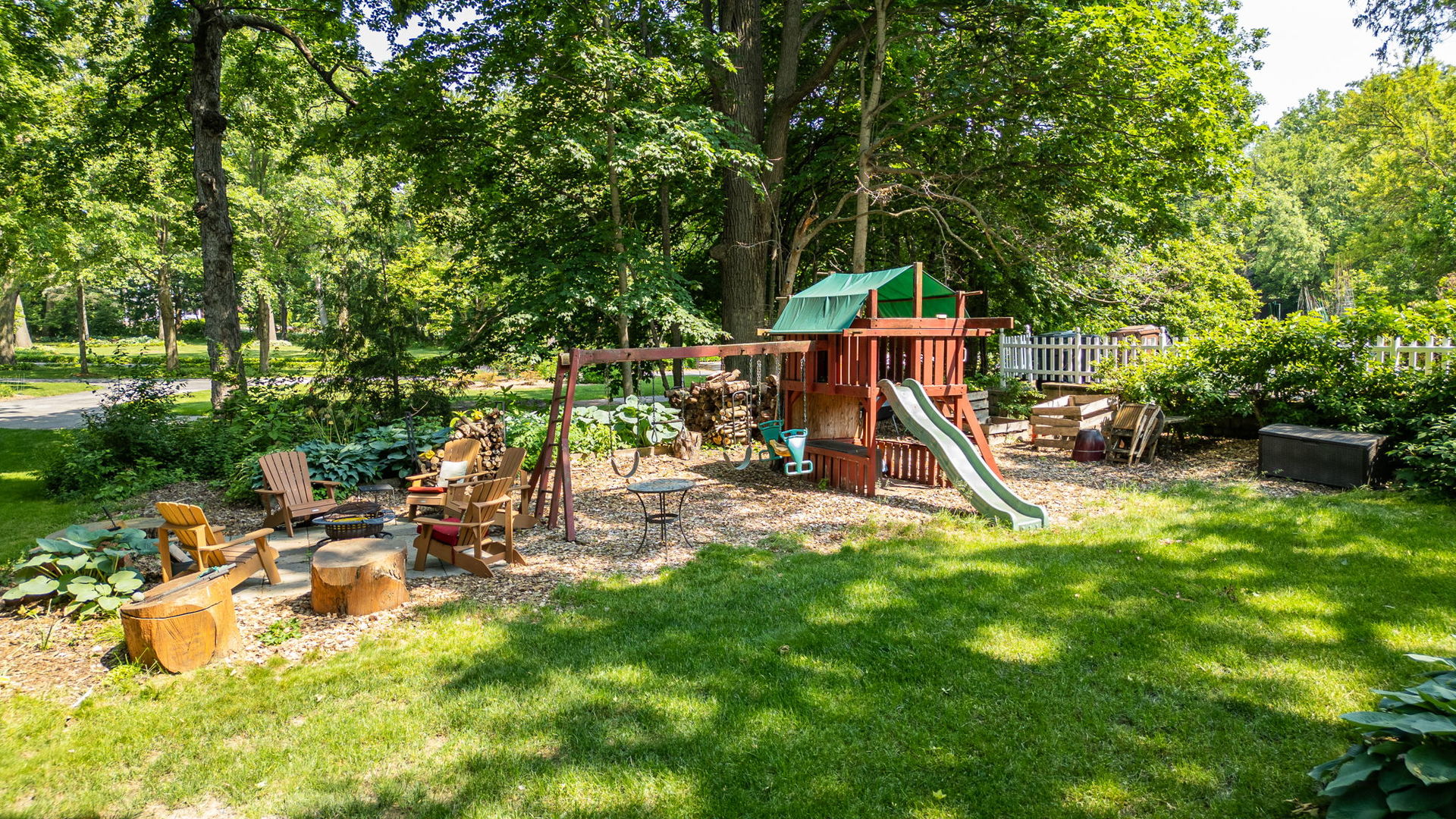 948 A SHETLAND Drive
