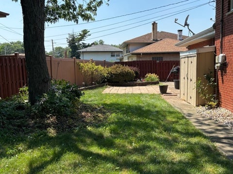 Tiny photo for 913 E 169th Street, South Holland, IL 60473 (MLS # 12705545)