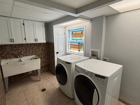 Tiny photo for 913 E 169th Street, South Holland, IL 60473 (MLS # 12705545)