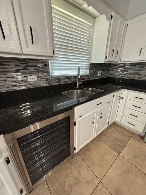 Tiny photo for 913 E 169th Street, South Holland, IL 60473 (MLS # 12705545)
