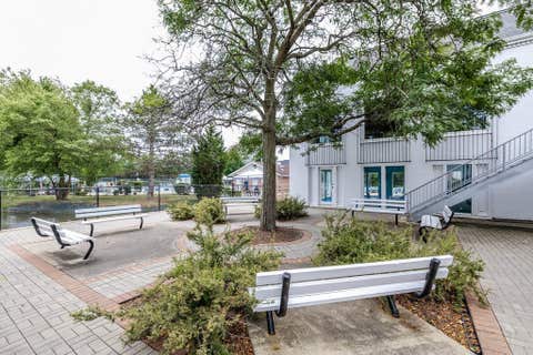 Tiny photo for 2016 Raleigh Place, Hoffman Estates, IL 60169 (MLS # 12716430)